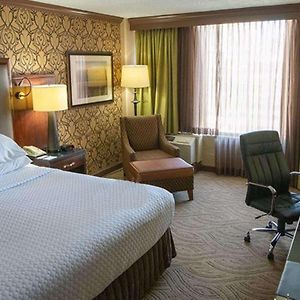 Queen Room Mobility accessible
